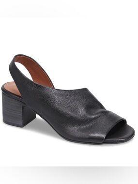 Bueno Women's Ryder Sandal - Black